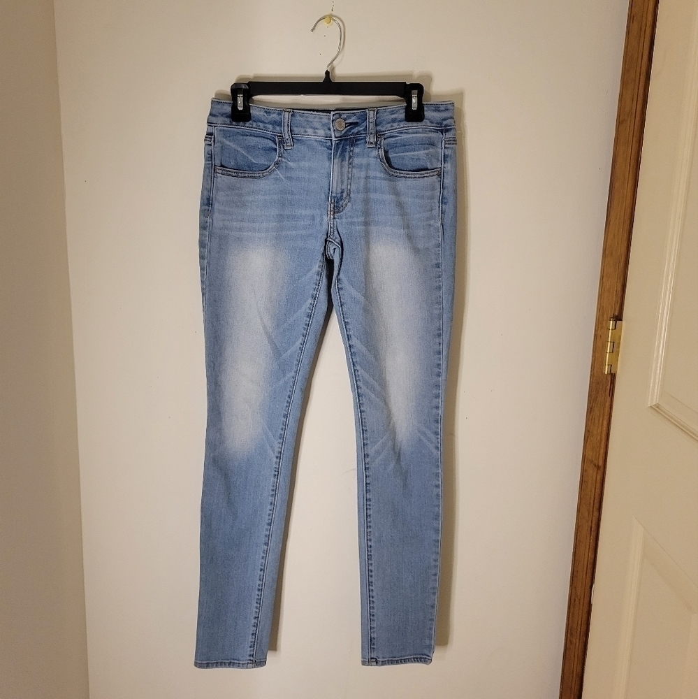 American Eagle Denim Women's Jegging - Size (6 Long) - Excellent Condition